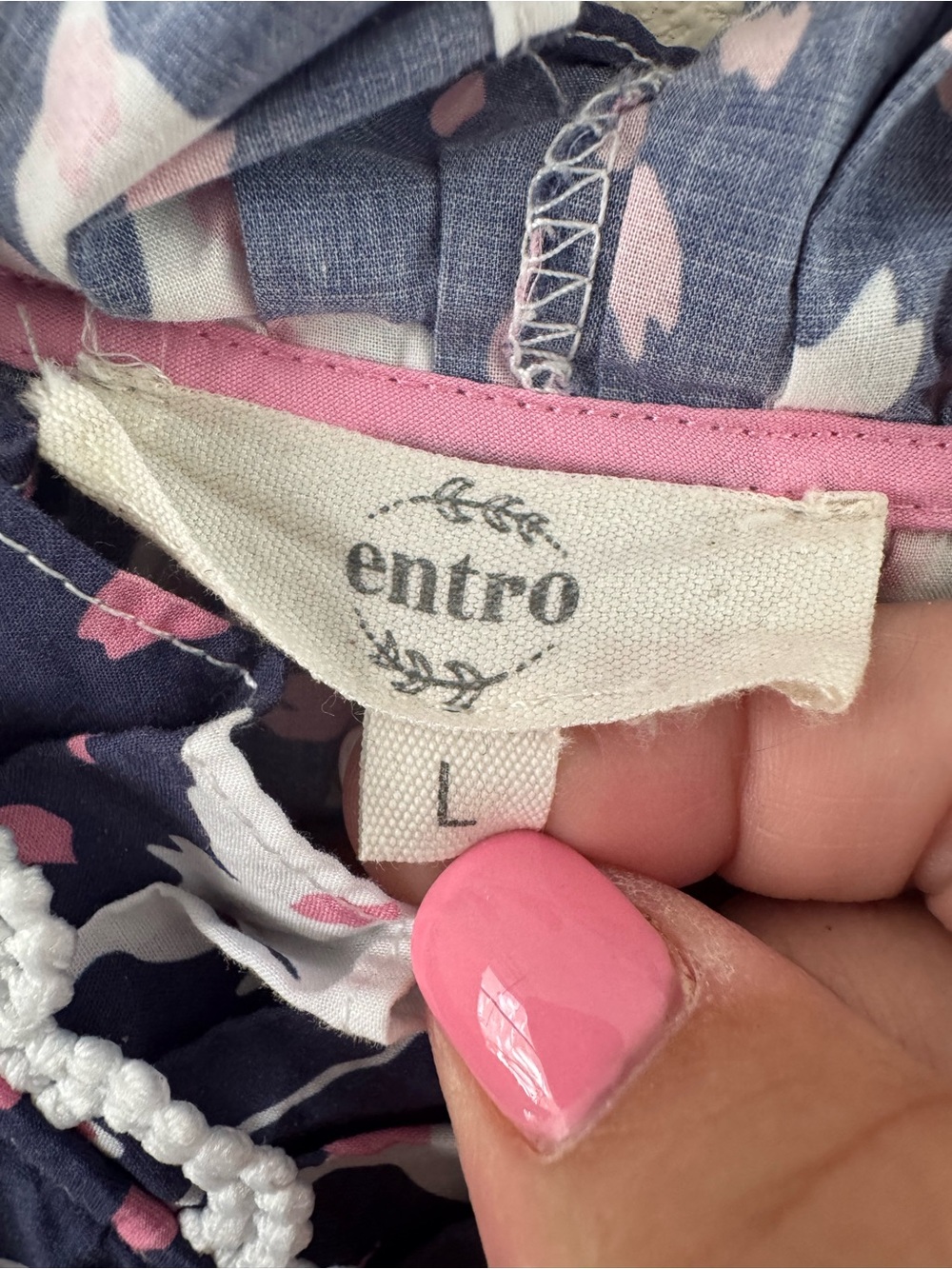 entro Navy Floral Button-Front Blouse with Lace Trim - Picture 3 of 4